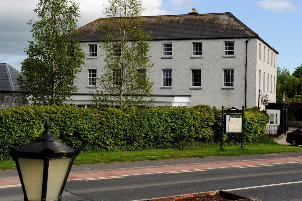 Ashbrook Arms Townhouse And Restaurant Hotel Durrow Exterior photo